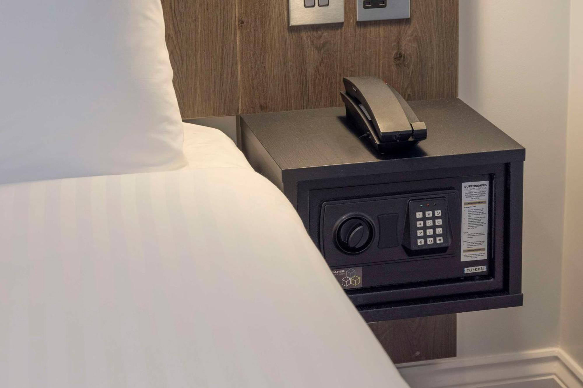 Best Western Kensington Olympia Hotel ลอนดอน ภายนอก รูปภาพ